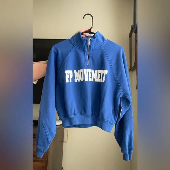 NWT- FP Movement For The Win Logo Half Zip - Picture 3 of 3